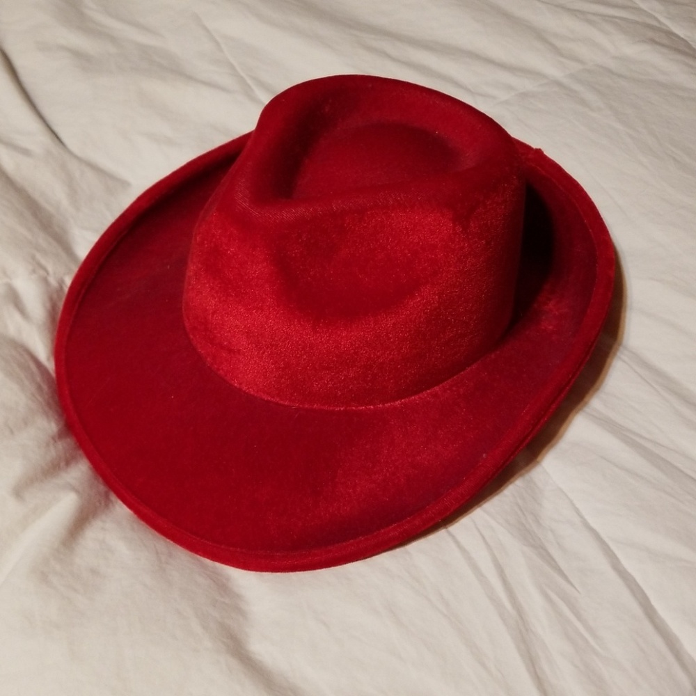 Red velvet fedora